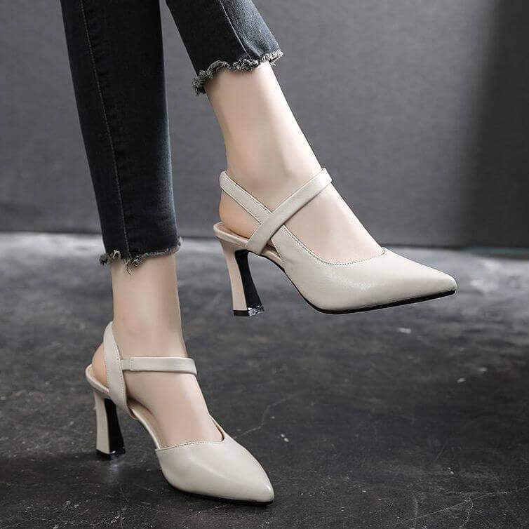 tacones cruzados